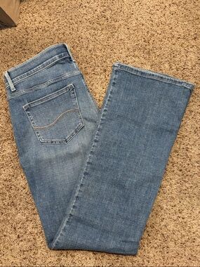 Lee Women's Flex Motion Mid Ride Bootcut Jeans in Medium Blue Wash Size 10